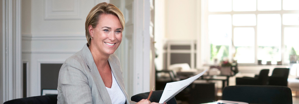 Céline Fremault, Ministre bruxelloise de l'Environnement, www.célinefremault.be, climat, Nature et politique, agir en politique, femme politique belge, je cours pour le climat, stade fallon