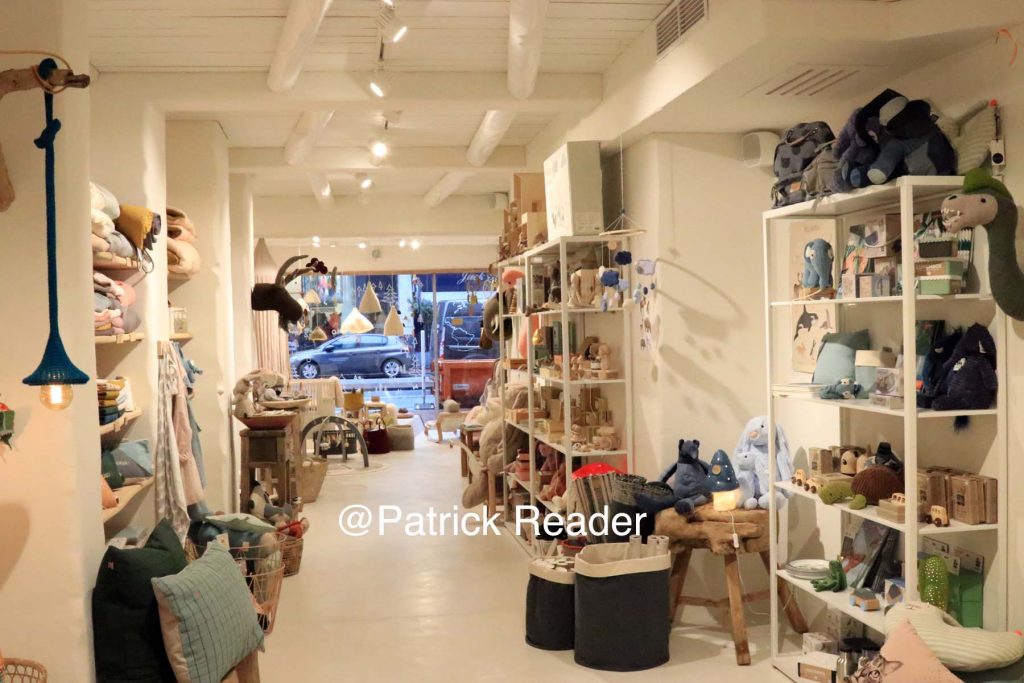 Knokke boutique de décoration intérieure, Couleur locale Knokke, Arctic05, mobilier kids, doudou, animaux polaires, éléphant, baby room, chambre enfants