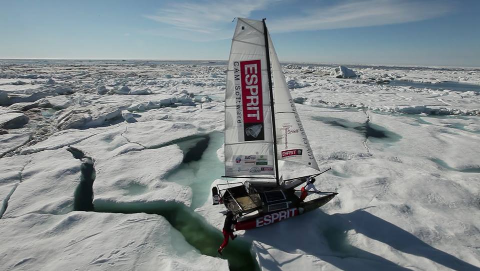 La voie du pôle, Esprit, banquise, expédition polaire, pôle nord, océan arctique, Arctic05, voile, glace, ours, défi, navigation, grand nord, mer, challenge humain et sportif, bateau